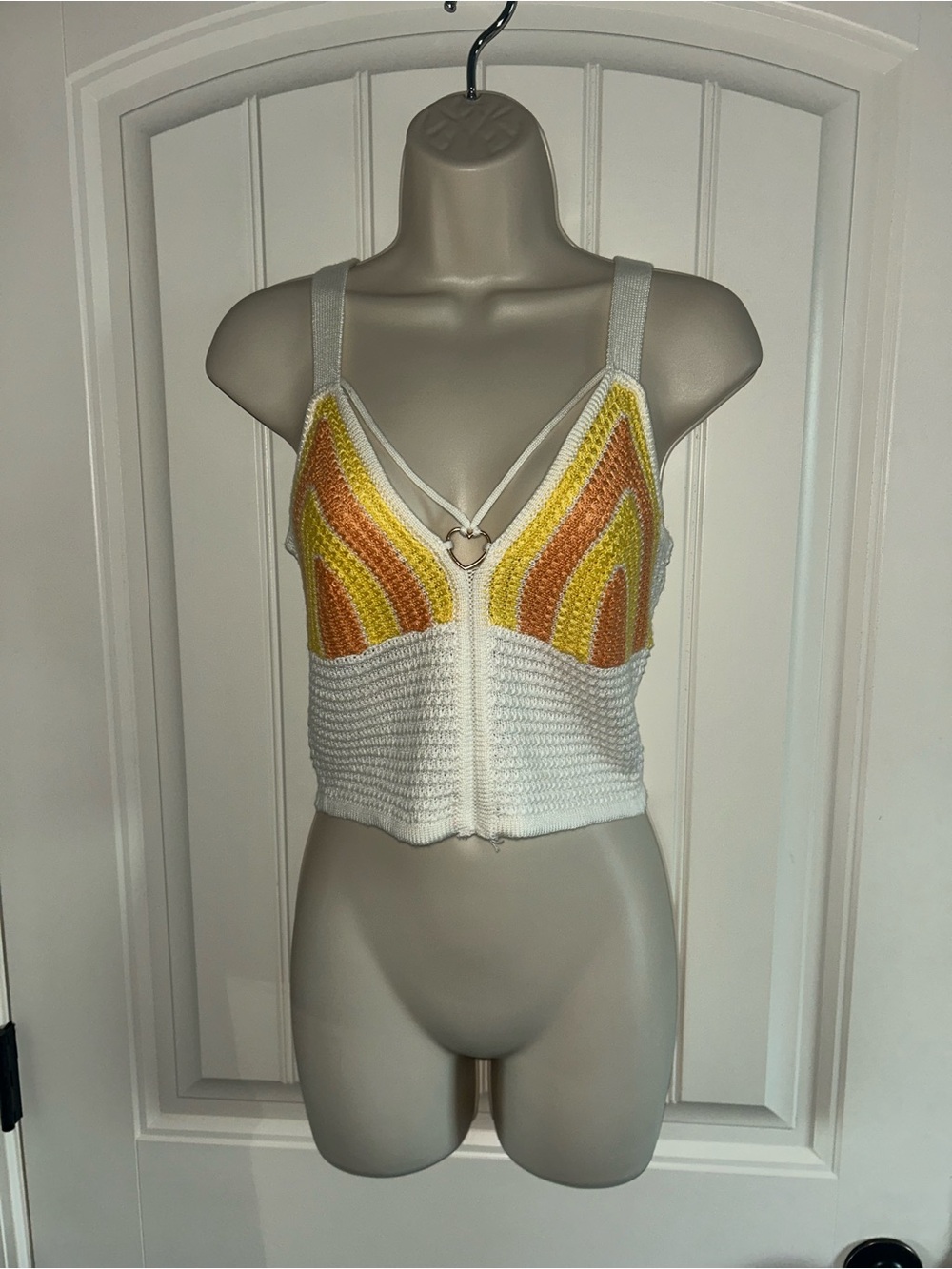 NEW Madden NYC Crochet V-Neck Cami with Yellow & Orange Accent Cups Sz S